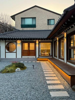 Seoul Hanok near Seoul Station